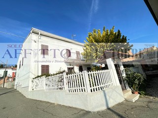 Casa Indipendente in Vendita a Alessandria, 129'000€, 250 m²