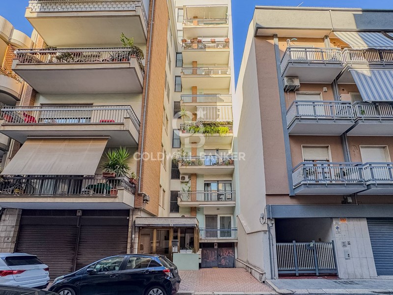 Quadrilocale in Affitto a Andria, 650€, 126 m²