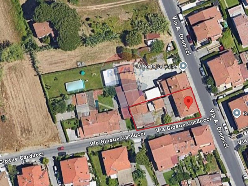 Rustico in Vendita a Viareggio, 570'000€, 270 m²