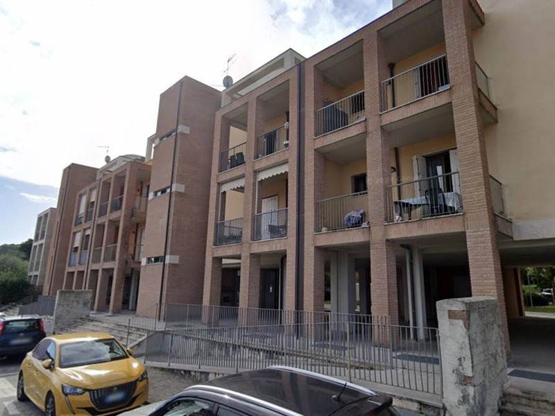 Trilocale in Vendita a Poggibonsi, 87'000€, 61 m²