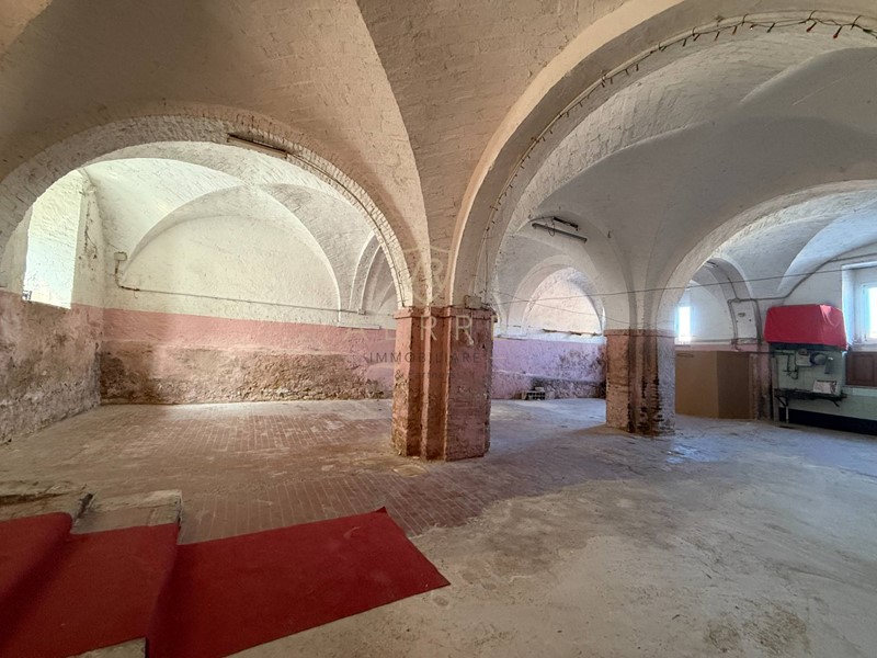 Casa Semi Indipendente in Vendita a Castilenti, 214'000€, 923 m²