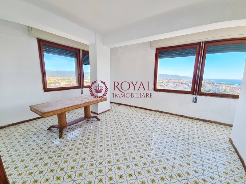 Trilocale in Vendita a Livorno, 170'000€, 101 m²