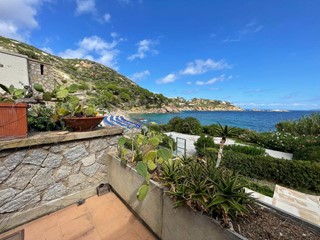 Appartamento in Vendita a Isola del Giglio, 470'000€, 137 m²