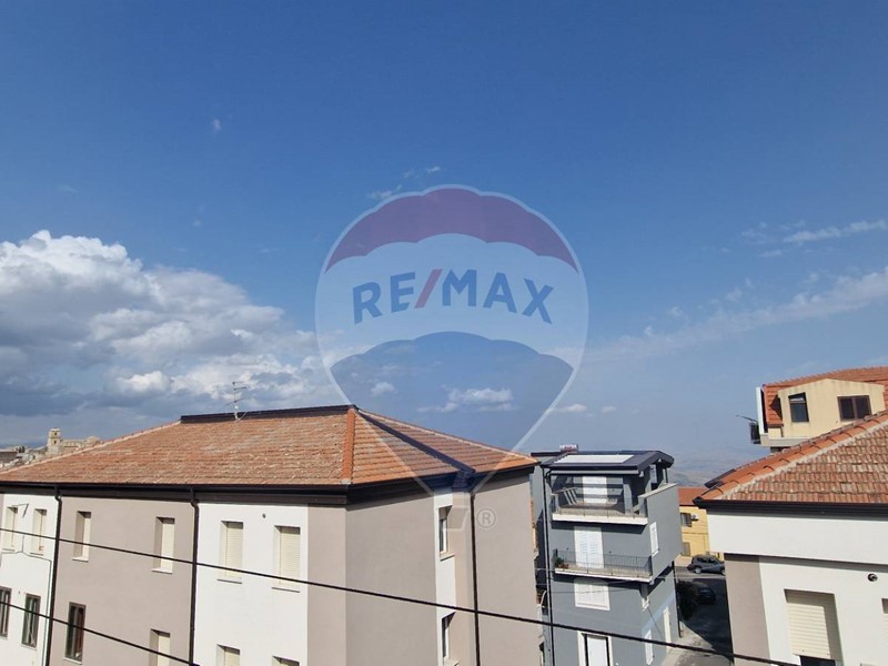 Trilocale in Vendita a Enna, 86'000€, 92 m²