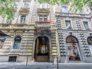 Bilocale in Vendita a Milano, 810'000€, 80 m²