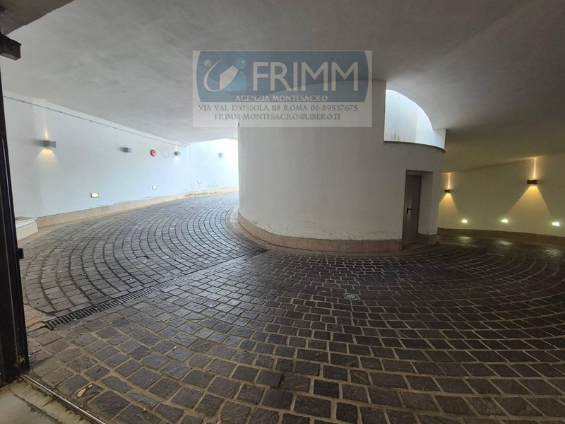 Box in Vendita a Roma, 69'000€, 24 m²