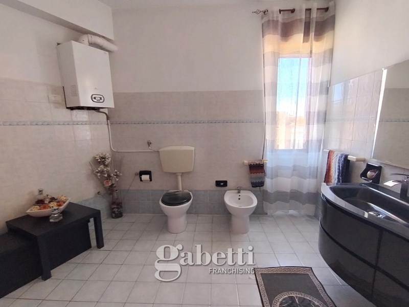 Trilocale in Vendita a Campobasso, 99'000€, 103 m²
