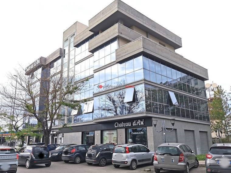 Ufficio in Vendita a Foggia, 148'000&euro;, 91 m²