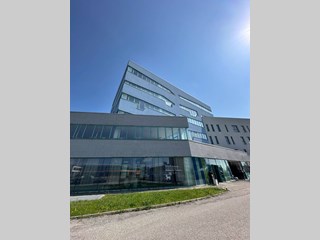 Ufficio in Vendita a Thiene, 99'000€, 128 m²