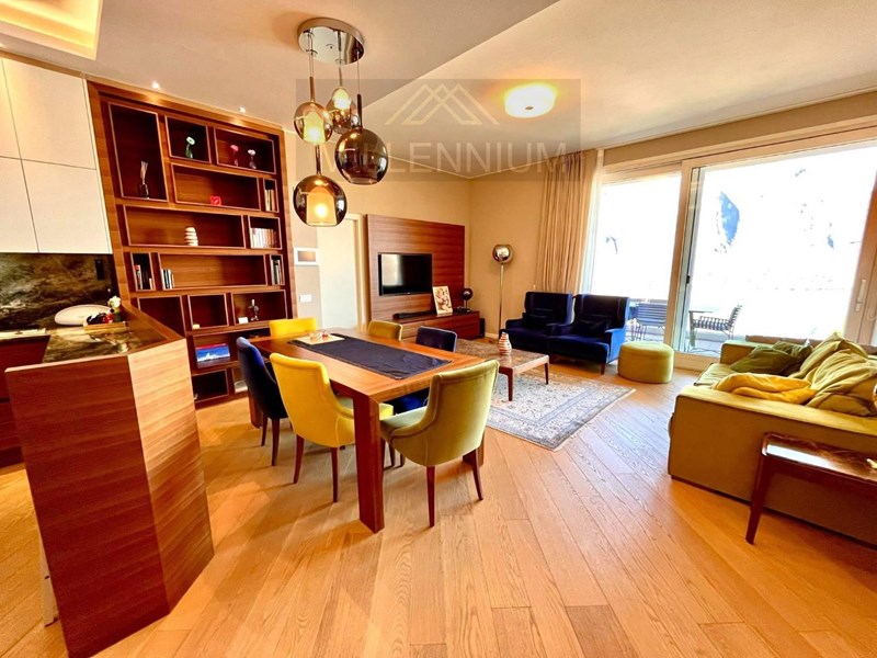 Quadrilocale in Vendita a Campione d'Italia, 1'590'000€, 145 m², arredato