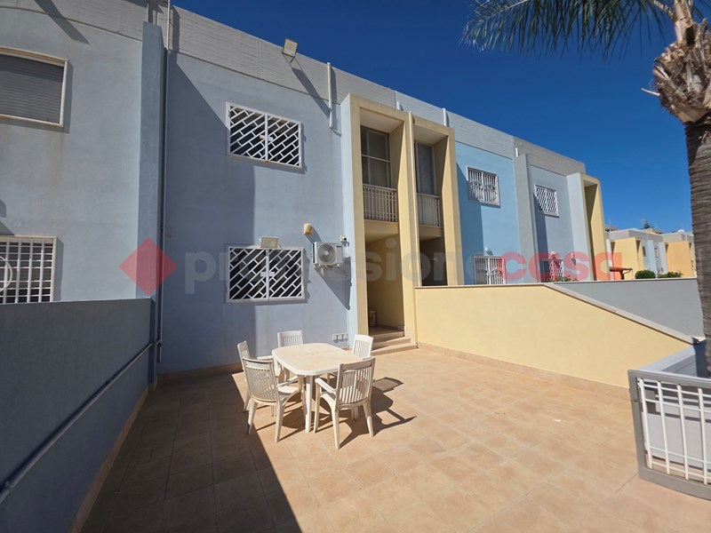 Villetta a schiera in Vendita a Taranto, 198'000€, 150 m²