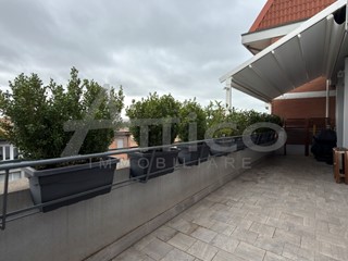 Appartamento in Vendita a Rovigo, zona Centro cittÃ, 299'000€, 130 m², arredato