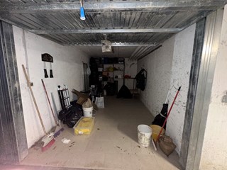 Box in Vendita a Vaiano, 14'000€, 17 m²