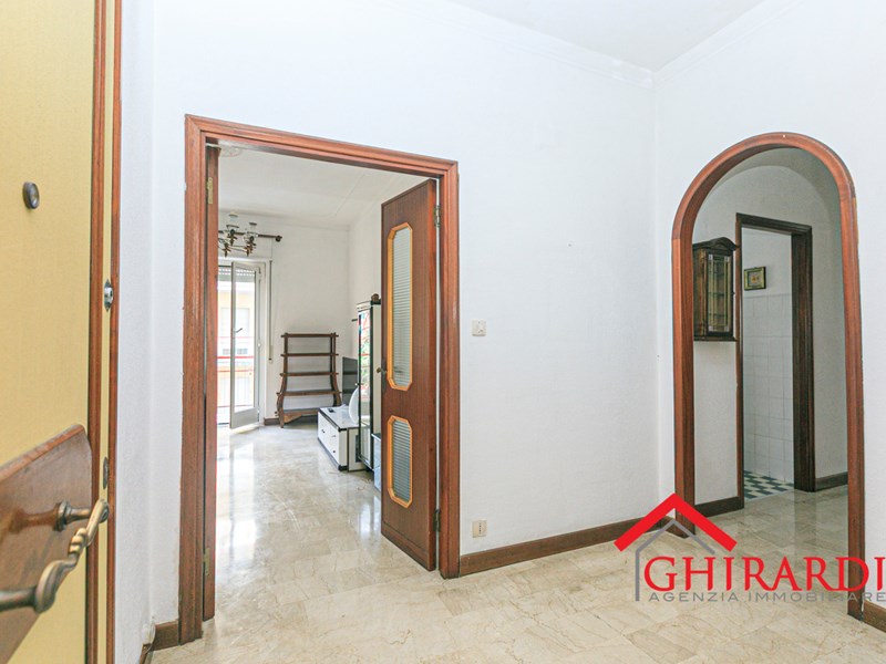 Appartamento in Affitto a Genova, zona Sestri Ponente, 800€, 112 m², arredato