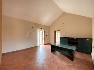 Ufficio in Affitto a Villaricca, 400€, 70 m²