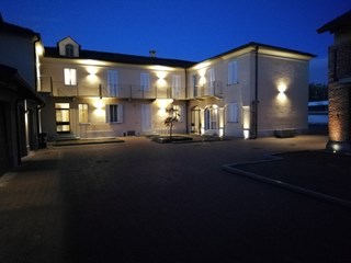 Casa Semi Indipendente in Affitto a Torino, zona Mirafiori, 700€, 55 m², arredato