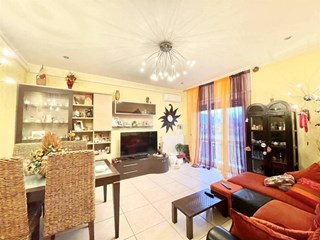 Casa Semi Indipendente in Vendita a Luni, 250'000€, 120 m²