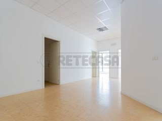 Ufficio in Vendita a Bolzano Vicentino, 89'000&euro;, 126 m²