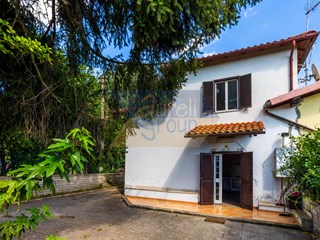 Casa Indipendente in Vendita a Velletri, 99'000&euro;, 116 m²