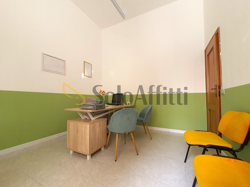 Ufficio in Affitto a Catanzaro, zona Lido Corso, 500&euro;, 60 m²