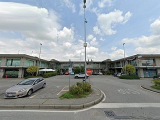 Negozio in Vendita a Trezzano Rosa, 33'355€, 86 m²