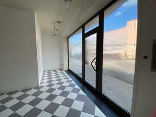 Immobile commerciale in Vendita a Cascina, 60'000€, 45 m²