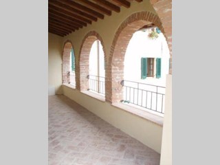 Appartamento in Vendita a Siena, zona Isola D'arbia, 265'000€, 120 m², arredato