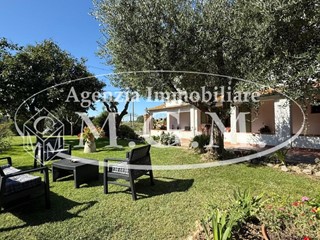 Casa Semi Indipendente in Vendita a Pontedera, zona Santa Lucia, 315'000€, 180 m², arredato