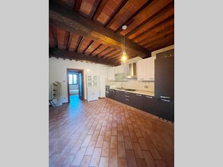 Bilocale in Vendita a Vicopisano, 85'000€, 57 m², arredato