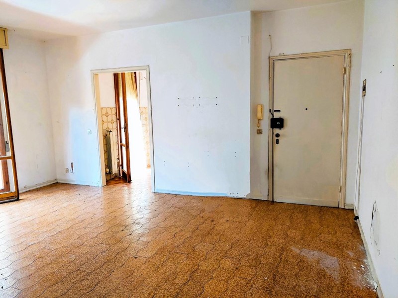 Appartamento in Vendita a Cascina, 169'000€, 100 m², con Box