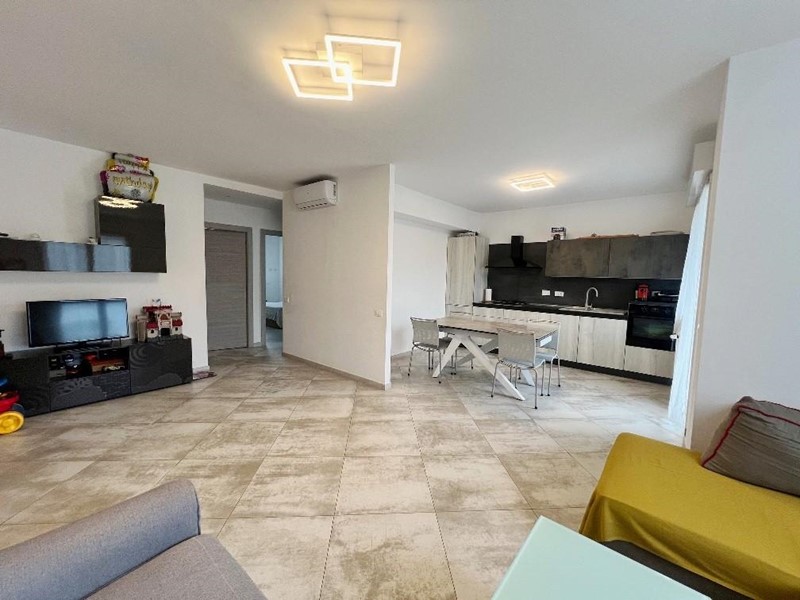 Quadrilocale in Vendita a La Spezia, 260'000€, 85 m², arredato, con Box