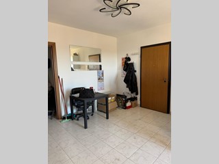 Trilocale in Vendita a Capraia e Limite, zona Limite, 149'000€, 70 m², con Box