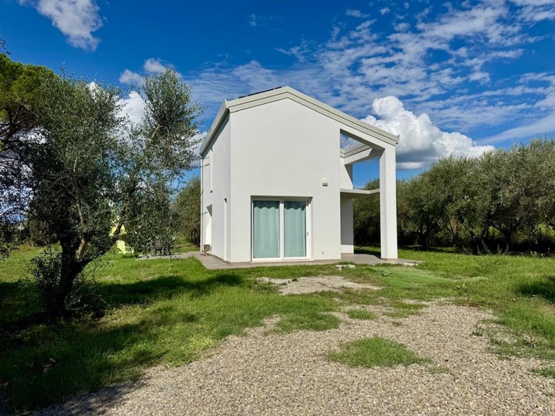 Casa Indipendente in Vendita a Empoli, zona Santa Maria a Ripa, 350'000€, 95 m²