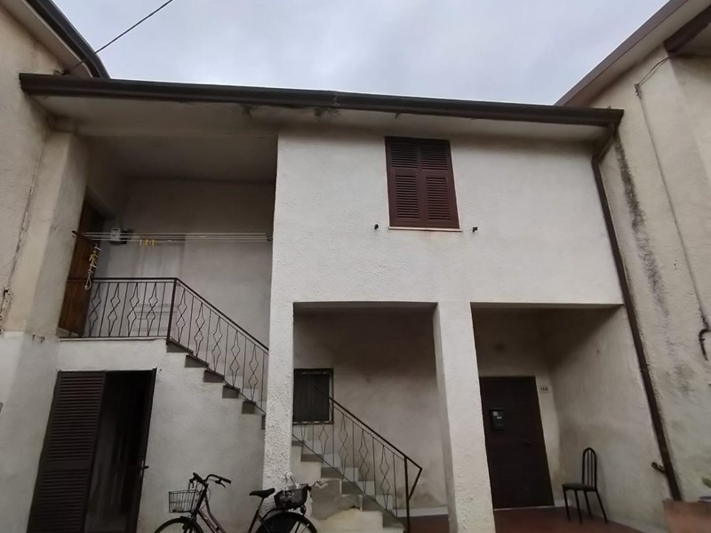 Casa Indipendente in Vendita a Massa, 135'000&euro;, 75 m²