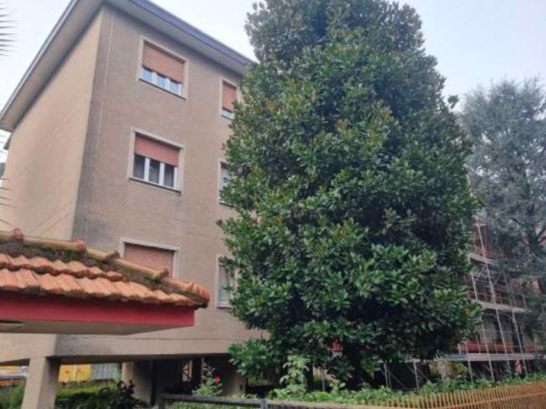 Trilocale in Vendita a Varedo, 57'672€, 77 m²