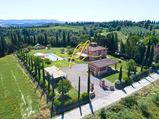 Villa in Vendita a Peccioli, 1'980'000€, 300 m²