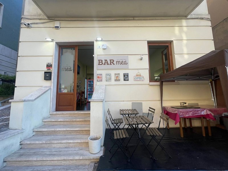 Attività commerciale in Vendita a Frosinone, 10'000€, 45 m²