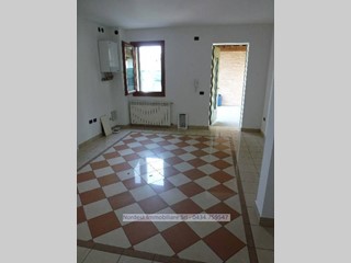 Trilocale in Vendita a Mareno di Piave, 155'000€, 130 m²
