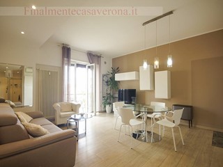 Trilocale in Affitto a Verona, 1'650€, 110 m²