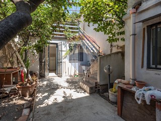 Casa Indipendente in Vendita a Catania, 124'000&euro;, 160 m²