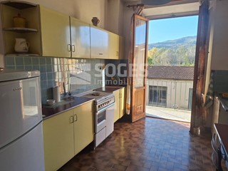 Quadrilocale in Vendita a Rufina, 160'000€, 110 m²
