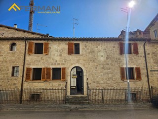 Trilocale in Vendita a Ascoli Piceno, 155'000€, 85 m²