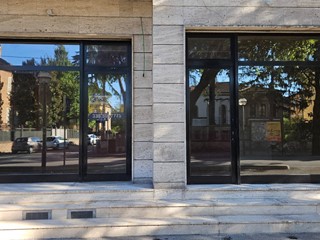 Immobile commerciale in Vendita a Ravenna, 99'000€, 70 m²