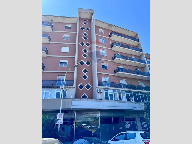 Ufficio in Vendita a Siracusa, 82'900&euro;, 70 m²