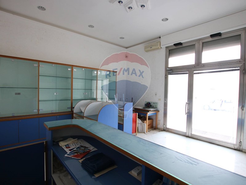 Immobile commerciale in Vendita a Siracusa, 50'000&euro;, 41 m²