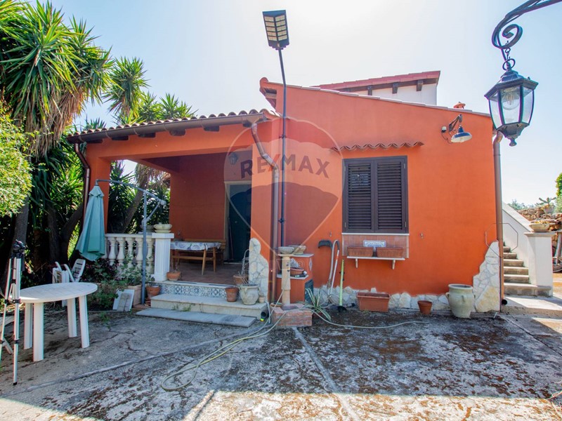 Villa in Vendita a Melilli, 113'000€, 60 m²