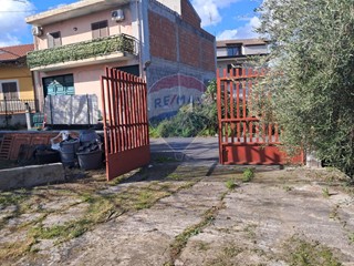 Terreno edificabile in Vendita a Paternò, 53'000€, 700 m²