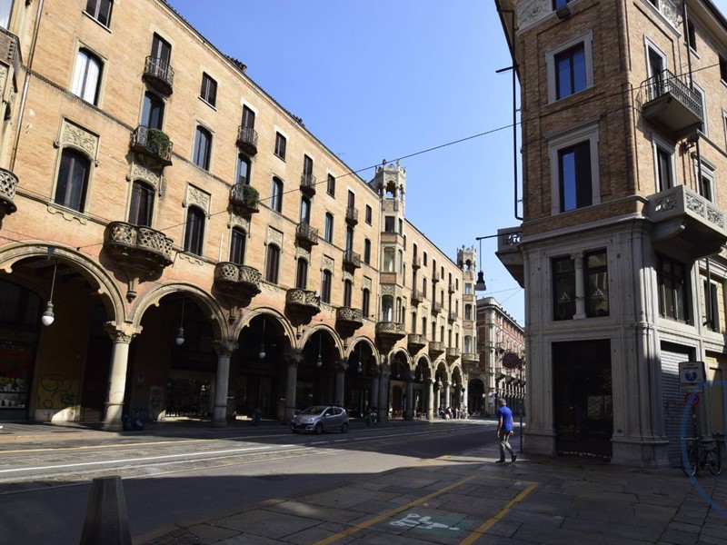 Appartamento in Vendita a Torino, 1'080'000€, 196 m²