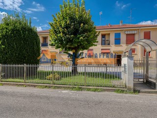 Bilocale in Vendita a Carnago, 69'000€, 64 m²