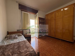 Casa Semi Indipendente in Affitto a Chieti, 250&euro;, 130 m²